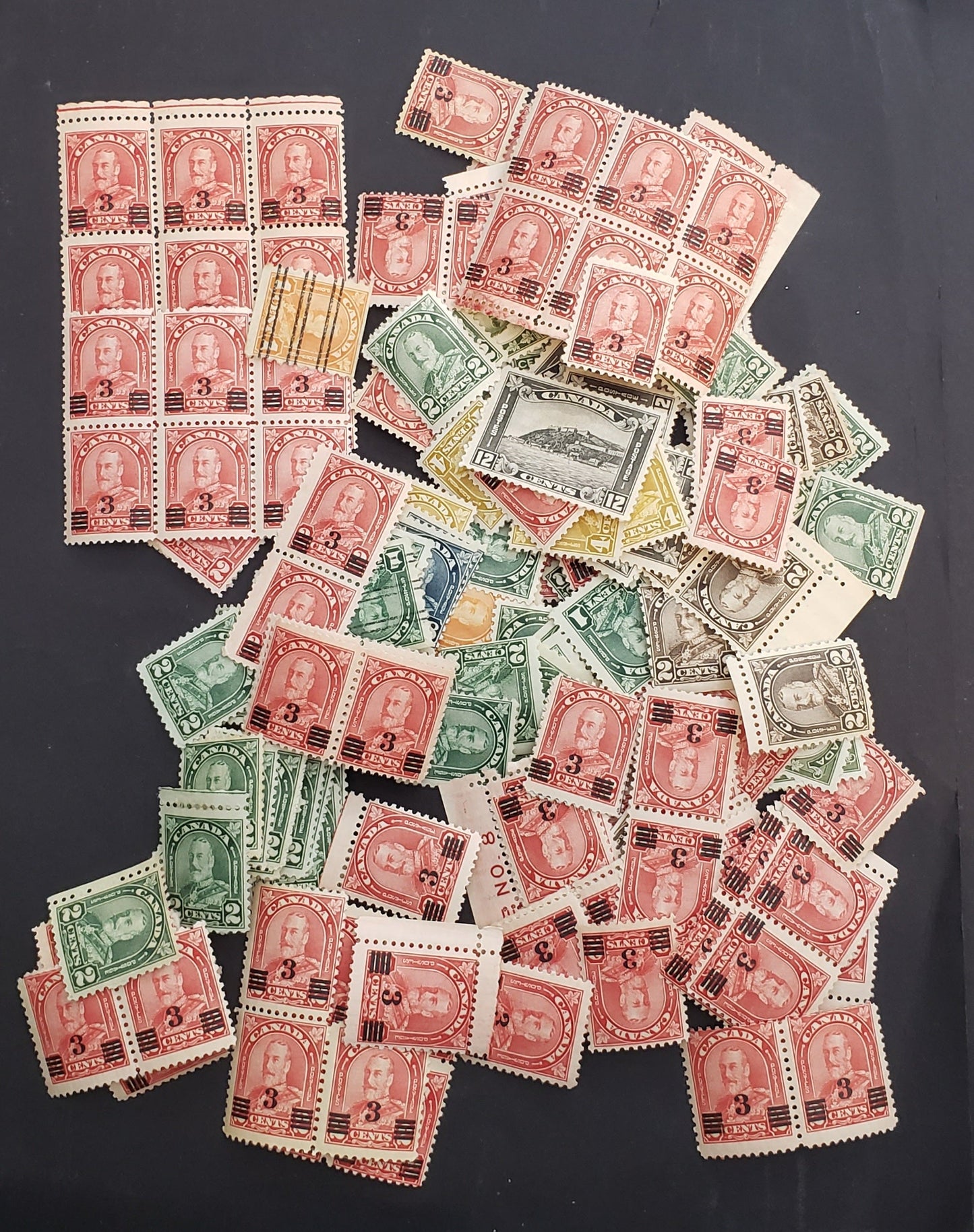 Lot 261 Canada (C) #162/183 1c - 3c Orange - Deep Red King George V, 1930-1931 Arch/Leaf Coil Issue, Collection Of VG/FOG/NH Singles, Most Values To 20c Are Represented, Quality On The Low End