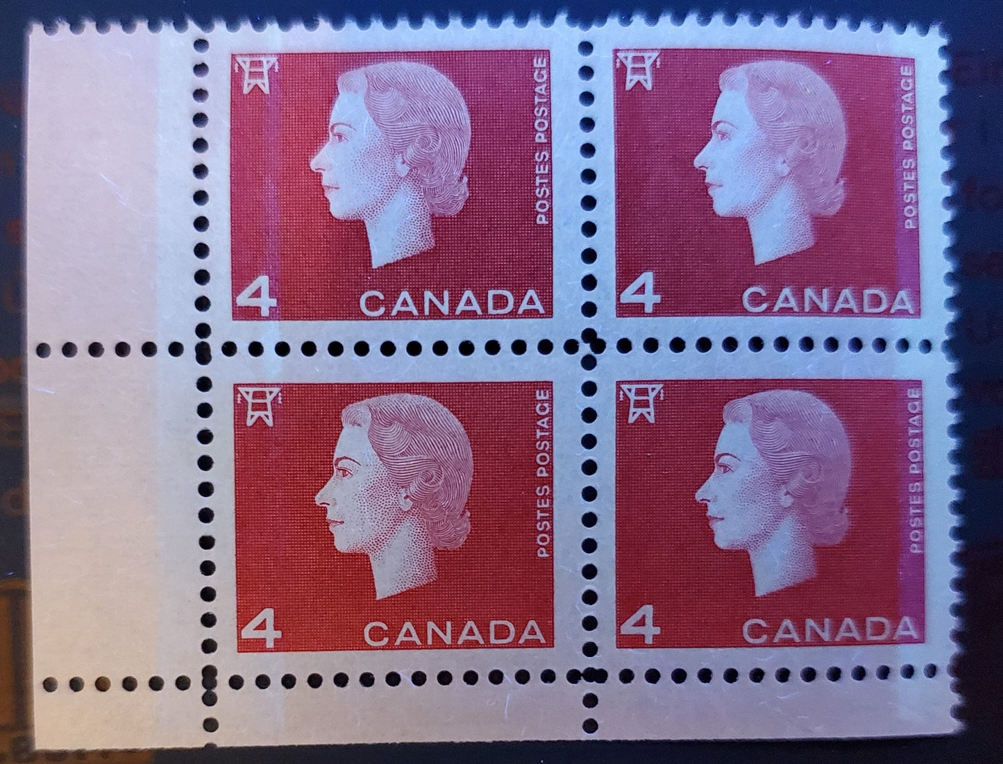 Canada #404viii 4c Carmine, 1962-1963 Queen Elizabeth - Cameo Issue, A VFNH Block Of 4 With Fluorescent Paper, 6x8mm Bars/Pane, Streaky Gum, Light Bluish White Tagging