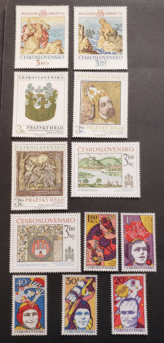 Lot 97 Czechoslovakia SC#1953/2238 1975-1979 Paintings - Prague Art Castle Artifacts, 13 VFNH Singles, Click on Listing to See ALL Pictures, 2017 Scott Cat. $13.9