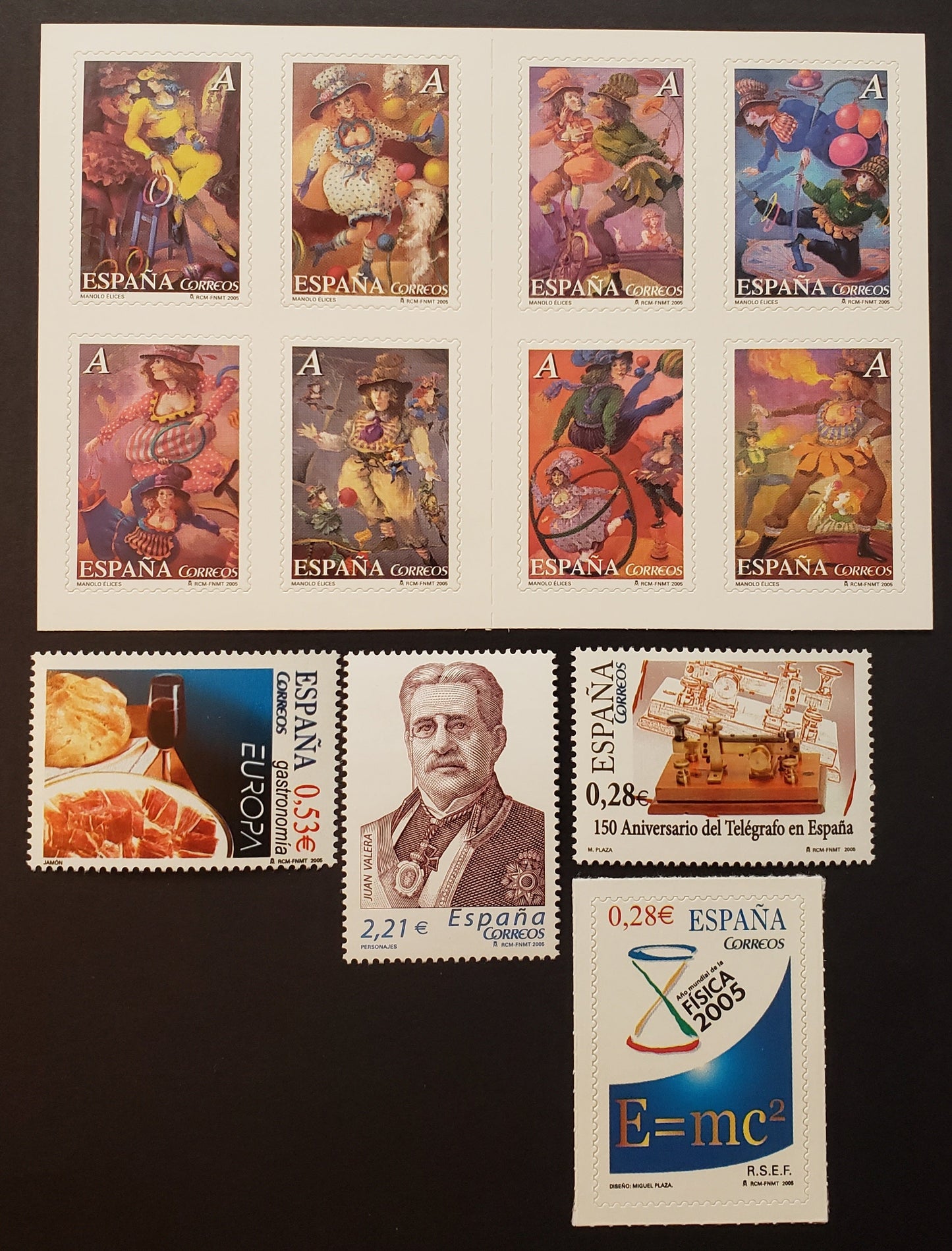 Lot 247 Spain SC#3335/3358 2005 Paintings Of Circus Performers / Intl. Year Of Physics Issues, 4 VFNH Singles And A Booklet Of 8, Click on Listing to See ALL Pictures, 2017 Scott Classic Cat. $14.65