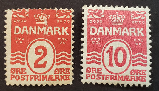 Lot 41 Denmark SC#58/62 1905 Wavy Lines And Numeral Issue, 58 is VG, 2 VG & VF NH Singles, Click on Listing to See ALL Pictures, 2017 Scott Cat. $37.15