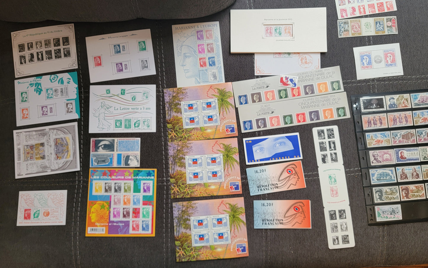 Comprehensive & Specialized Collection of VFNH French Definitives From 1940's to 2010's