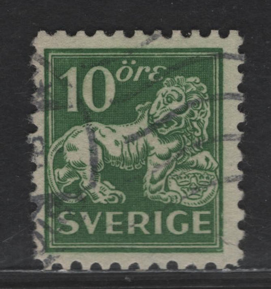 Lot 337 (C) Sweden SC#131 10o Green Heraldic Lion, 1920-1925 Heraldic Lion Issue, A Fine Used Single, Type 1, Wmk Wavy Lines Running Upward From LL to UR, Perf 10, Scarce Single