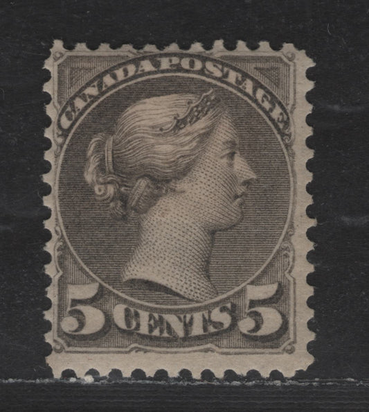 Lot 53 Canada SC#42 5c Gray Queen Victoria, 1888-1897 Small Queen Issue, A FOG Single, 2nd Ottawa Printing, Paper 2O-E, Perf 12x12.2