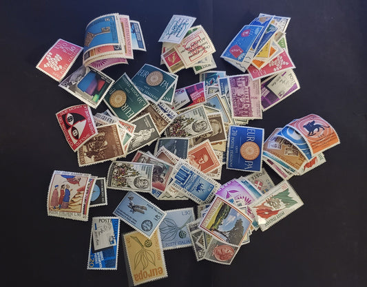 Lot 124 Italy SC#  , 1956-1969 Commemoratives, 500-600 VFOG/NH Singles, Moderate Duplication, Variety of Paper Fluorescences