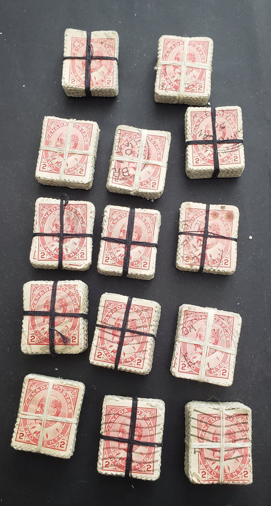Lot 104 Canada #90 2c Carmine Rose - Rose Carmine King Edward VII, 1903-1908 King Edward VII Issue, 14 Very Fine Used Bundles Of 100, Unchecked For Booklet Singles, Hairlines & Re-Entries