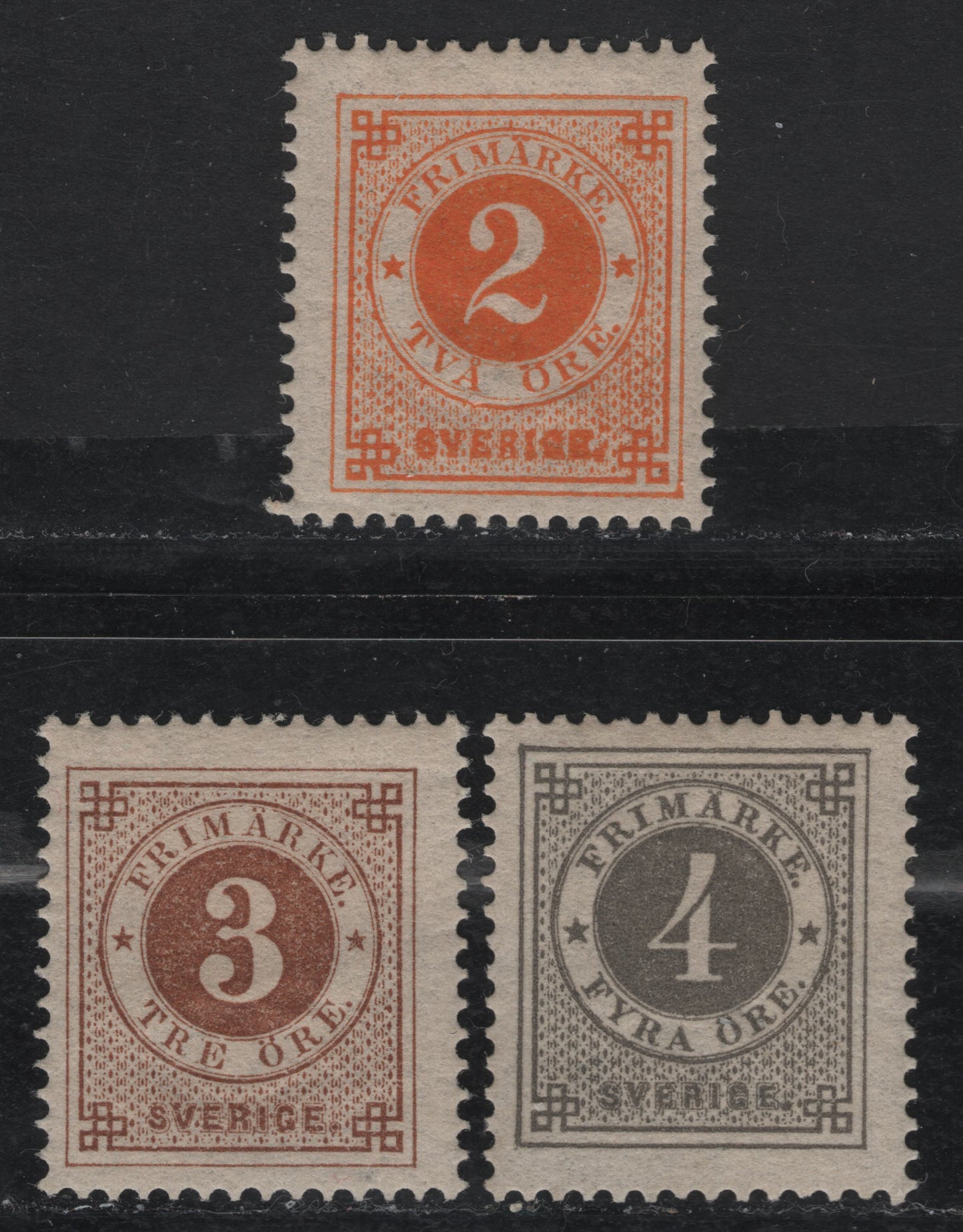 Lot 18 Sweden SC#40-41 (Facit #40b, 41a, 42b) 2o - 4o Orange - Gray 1886-1891 Numeral Issue, 3 FOG Singles, Perf 13, Blue Posthorn on Back