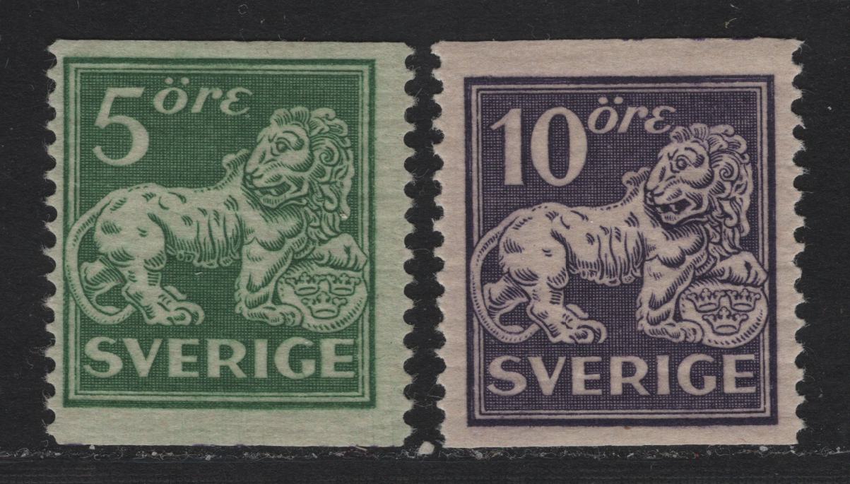 Lot 53 Sweden SC#132, 134 (Facit #143Ea, 145Ea) 5o - 10o Yellowish Green - Ultramarine Violet Lion, 1920 Standing Lion Issue, 2 F/VFOG Singles, Paper Az (Thinner Light Rose Tinted), Perf 13 Vertical, Unwatermarked, Both Type 1.