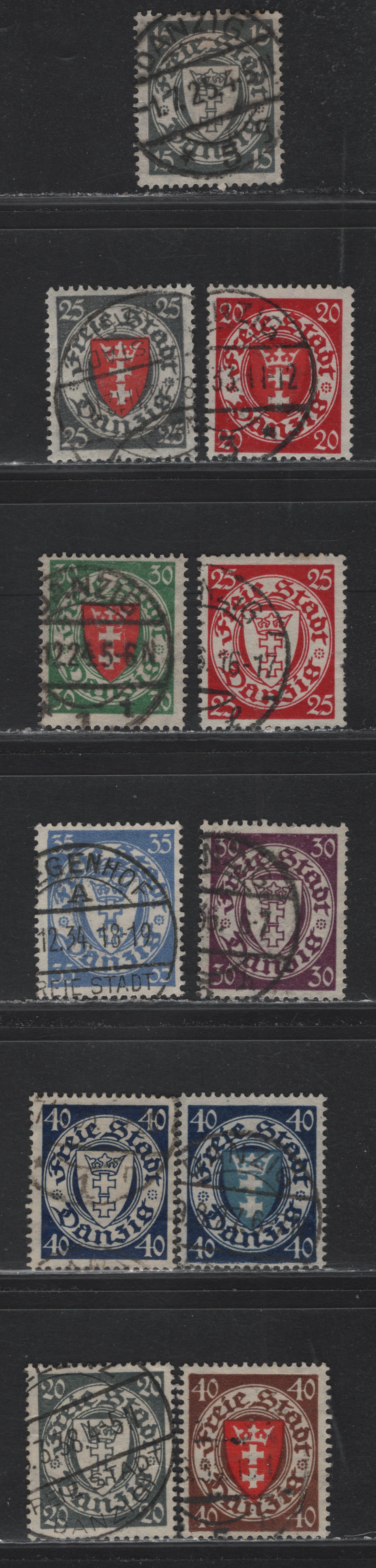 Lot 313 Danzig SC#175/186 (Michel #195b/248) 20pf-40pf Lilac Red & Vermilion Red - 40pf Dark Blue Arms, 1924-1937 Arms Definitive Issue, 11 Fine & VF Used Singles Including Better Michel Listed Shades, Pulled Perf on 25pf Lilac Red