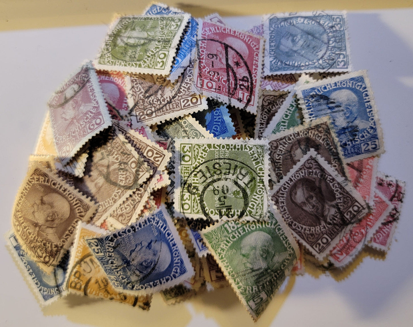 Lot 160 Austria SC#110-120a 1h - 35h Gray Black - Slate Franz Joseph, 1908-1916 Royal Family Issue, 100-150 Fine/Very Fine Used Singles In A Glassine Envelope, Unchecked For Plate Flaws & Cancels, Variety Of Shades & Ordinary/Chalky Paper Printings