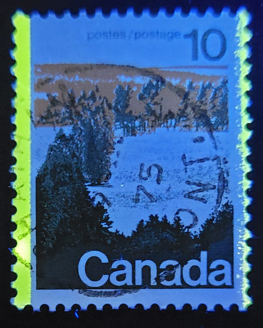 Canada #594ivar 10c Multicoloured Forests, 1972-1979 Landscape Definitive Issue, A VF Used Single Type 1, LF3/LF3 Smooth Paper, Weak Right Tag Bar, Semi-Solid Background, September 9, 1975 Chatham, ON CDS