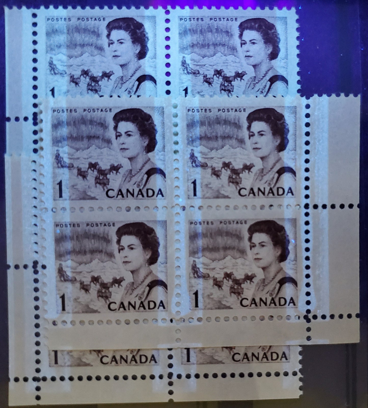 Canada #454p var 1c Deep Dull Violet Brown Northern Lights & Dogsled Team, 1967 - 1973 Centennial Definitives - Low Values Issue, 3 VFNH Pairs With W2B Tagging Showing Normal And Narrow Spacing Between Tag Bars, DF Greyish Paper, Smooth Dex