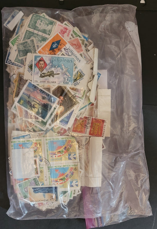 Lot 510 - Asia - Off Paper Mixture Of Approximately 700 Used Stamps - Generally 1950's to 1980's