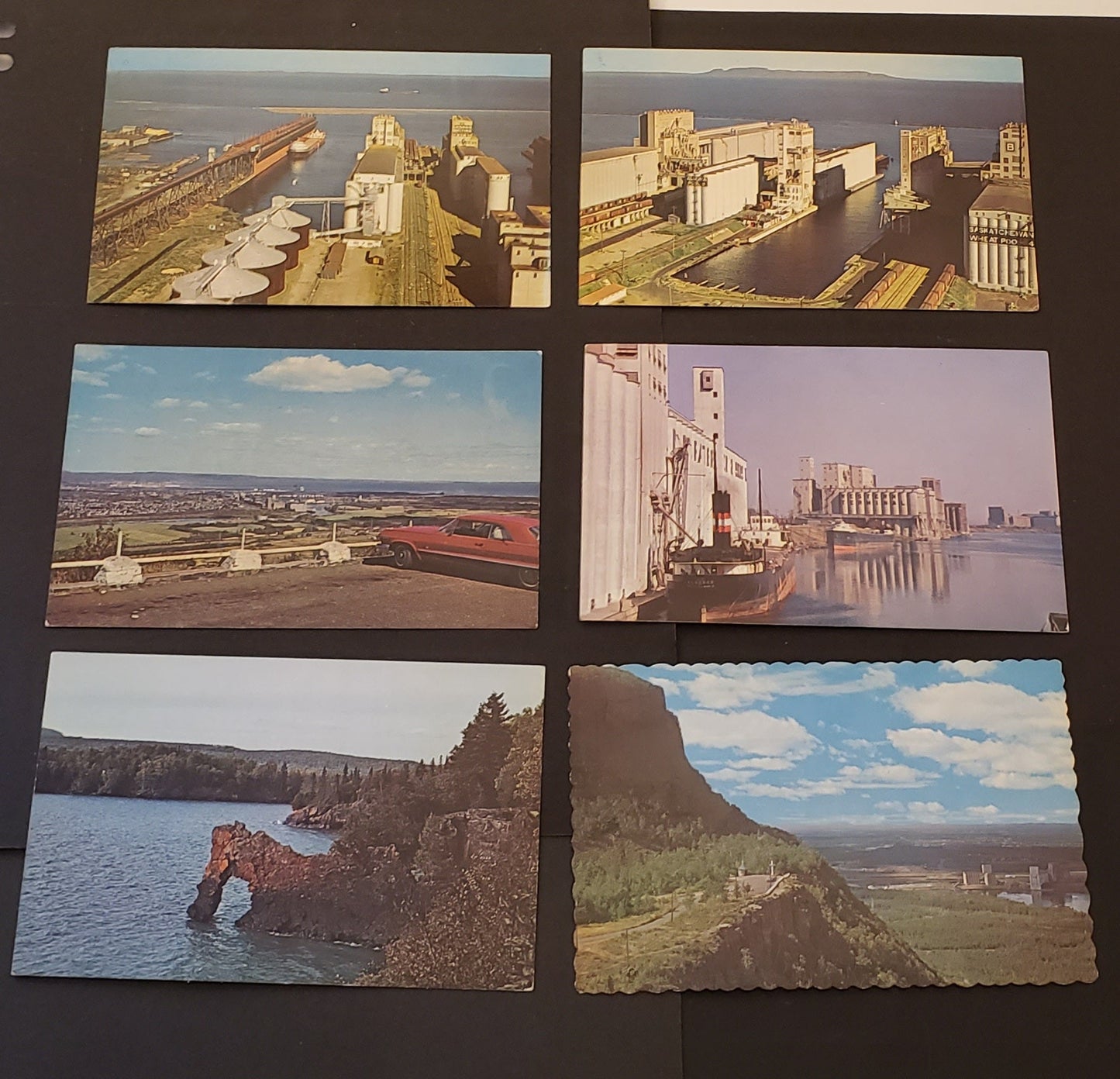 Group Of 6 Canadian Postcards Featuring Scenes Of Various Areas Of Ontario. Our Estimated Value Is $6.