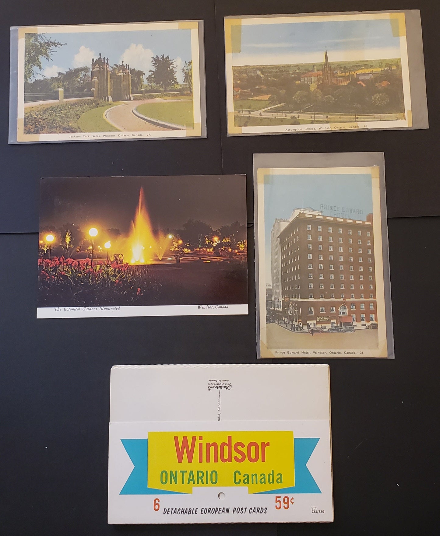 Group Of 5 Canadian Postcards And a Souvenir Booklet Featuring Scenes of Windsor, Ontario. Our Estimated Value Is $10.