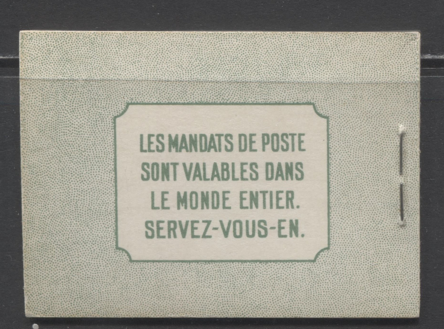 Lot 16 Canada #BK28bF 1937-1942 Mufti Issue, Complete 25c French Booklet, 4 Panes of 6 1c Green, No Rate Page, 17 mm Staple, Horizontal Ribbed Paper, Type 2 Covers, Harris Front Cover Type IIK, F
