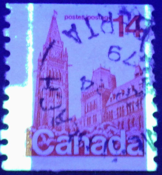 Canada #730T9 14c Bright Red Parliament Buildings, 1977-1982 Floral & Environment Issue, a Fine Used Coil Single Showing the G2aL and G2cR Tagging Errors, With the Top 1/3 of the G2aL Bar Missing, NF Paper and Invisible Tagging