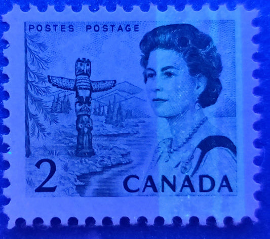 Lot #72 Canada #455pT2 2c Green Pacific Coast Totem Pole, 1967-1973 Centennial Issue, a Fine NH Example, Showing W2aR Tagging Error, NF Violet Paper, Perf. 11.85, Smooth DEX Gum