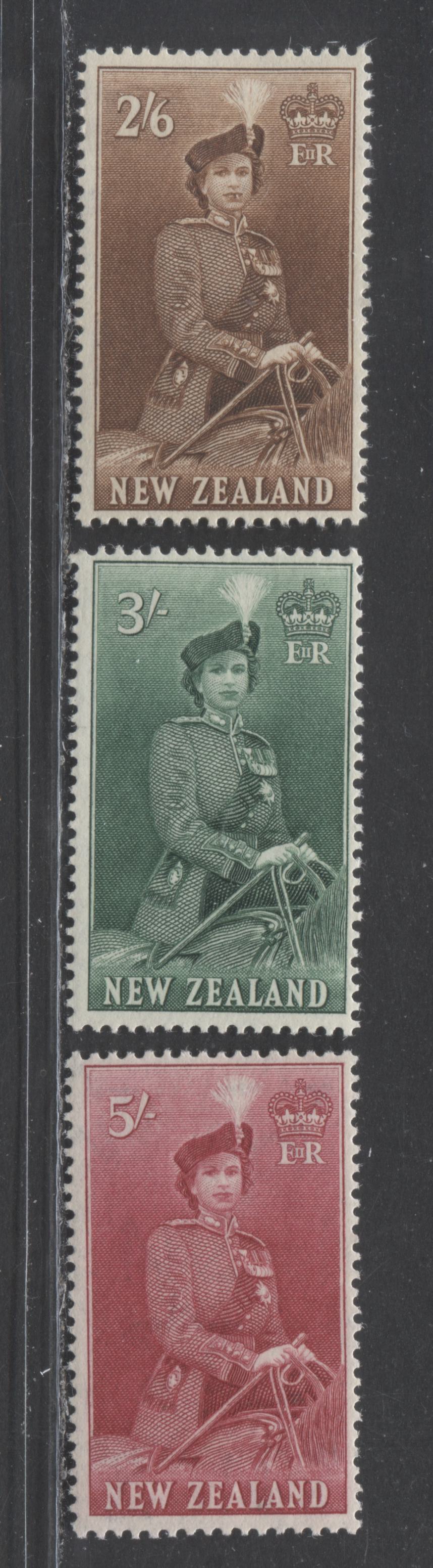 Lot 121 New Zealand SC#298B-300 1953-1957 Queen Elizabeth II Definitives, A FOG Range Of Singles, 2017 Scott Cat. $55.5 USD, Click on Listing to See ALL Pictures