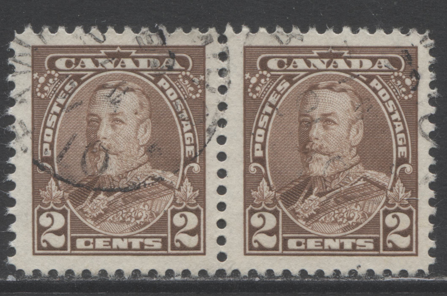 Lot 147 Canada #218i 2c Brown King George V, 1935 Pictorial Issue, A Very Fine Used Pair Showing Mole On Forehead Of Left Stamp