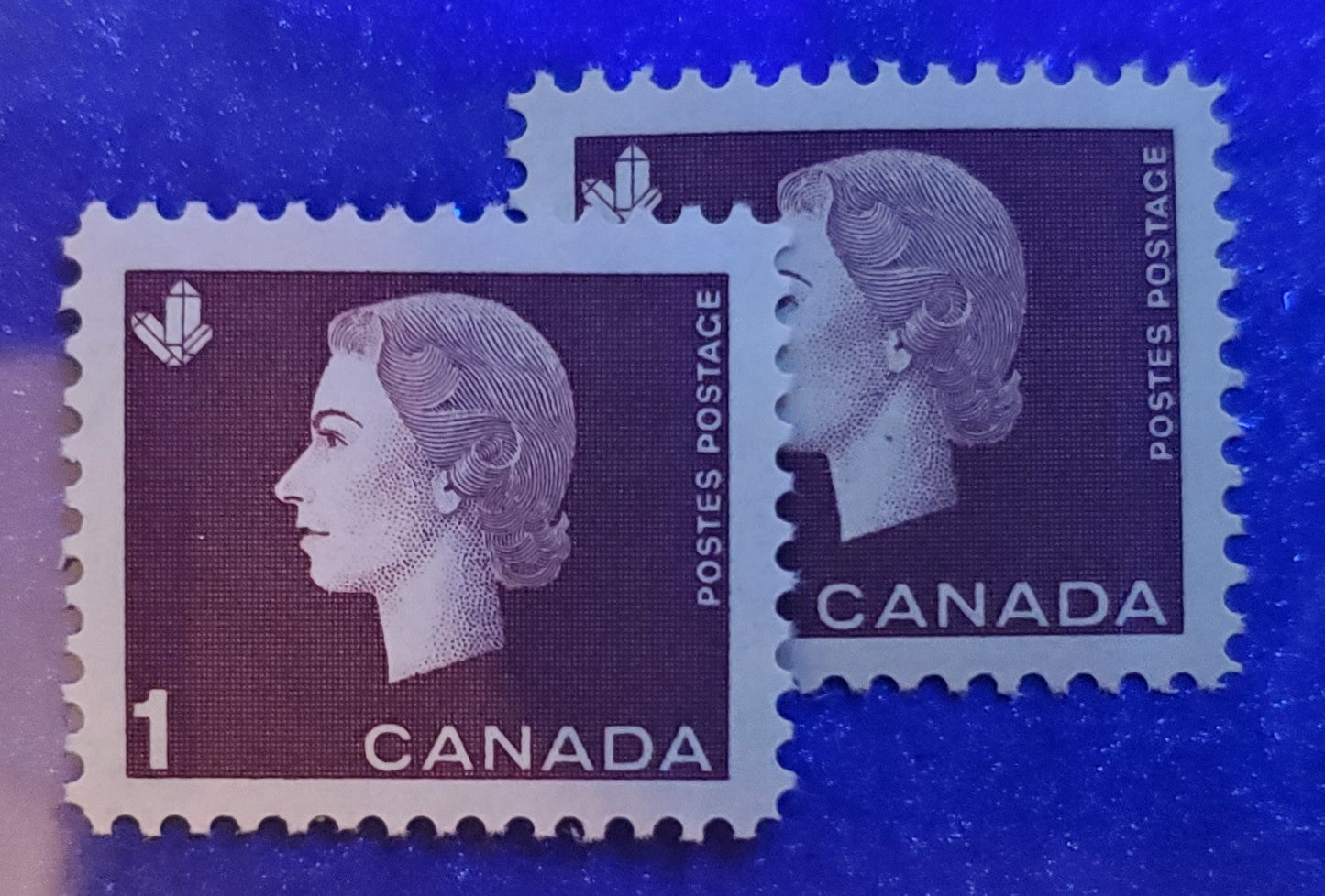 Lot 185 Canada #401ii 1c Brown Crystals, 1962-1963 Cameo Issue, 2 VFNH W2B Tagged Singles On Fluorescent Paper and DF Paper With Normal Tagging, Very Pale Under Shortwave UV