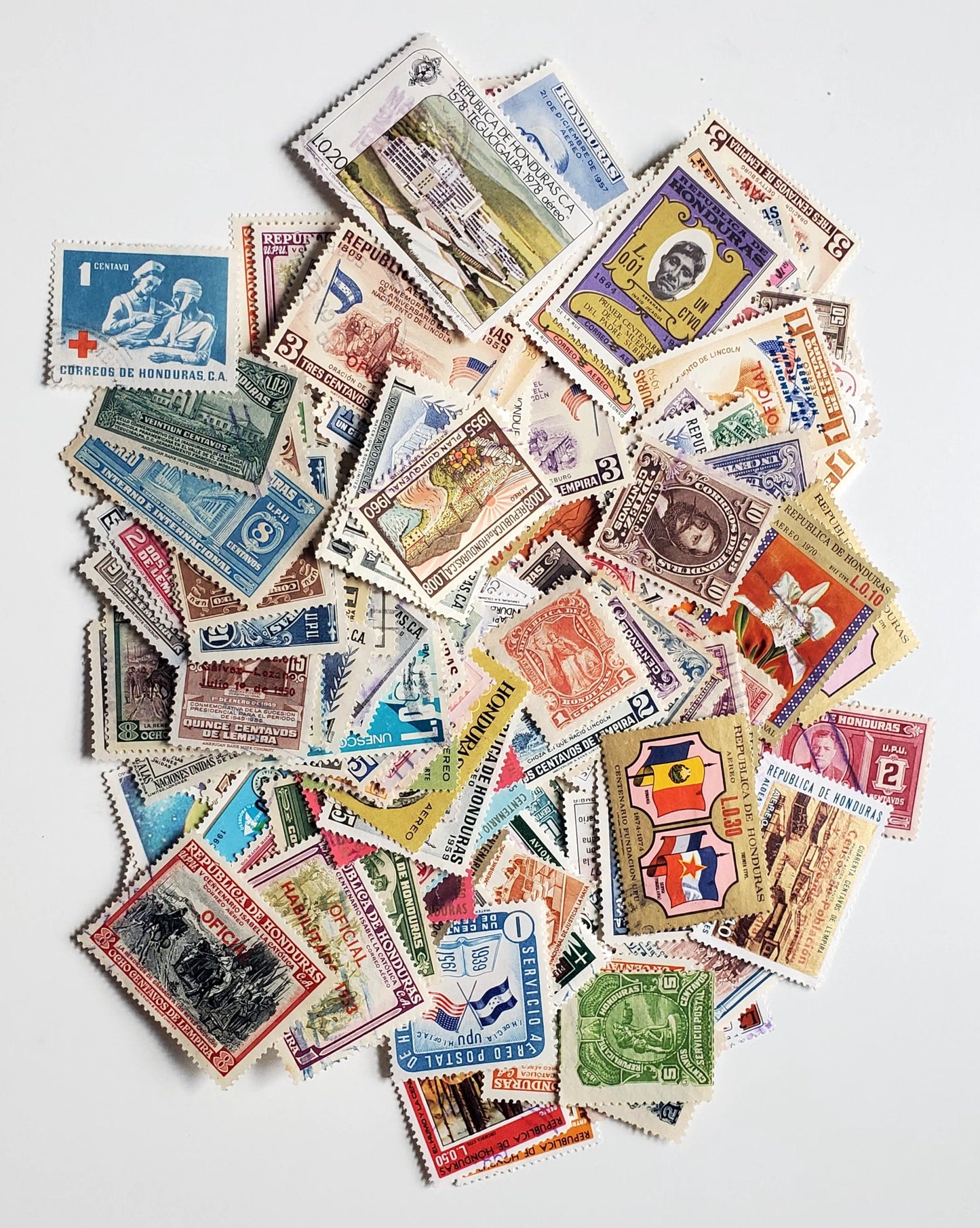 Lot 19 Honduras 1890s-1970s Commemoratives, Definitives & Airmails, A Mint & Used Range Of , Estimated 2017 Scott Cat. $49 USD, Click on Listing to See ALL Pictures