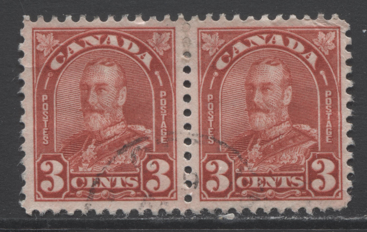 Lot 192 Canada #167var 3c Deep Red King George V, 1930-1931 Arch/Leaf Issue, A Very Fine Used Pair With A Dot In Ball Near Canada, Pl 4 UL Pos 23