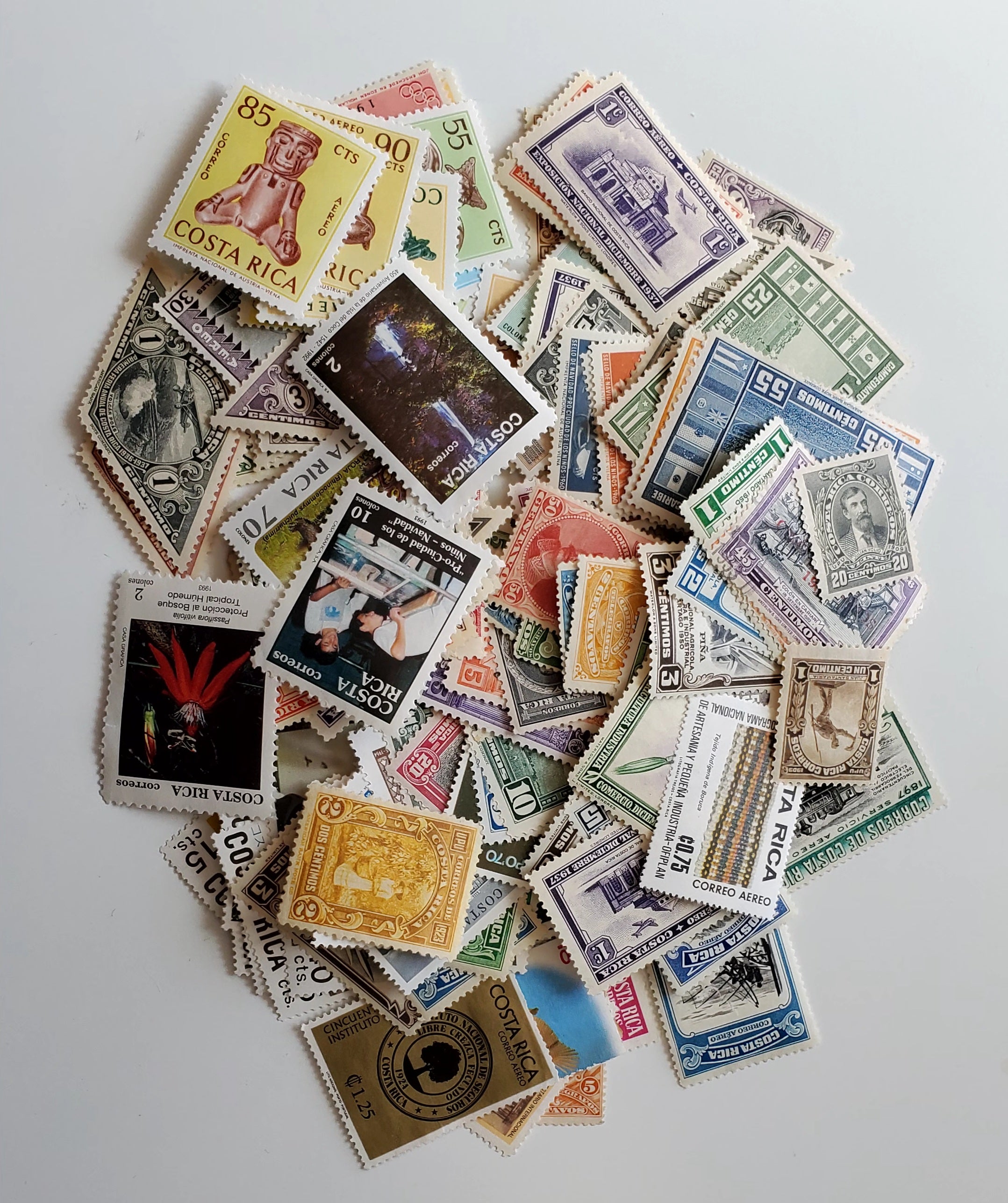 Lot 204 Costa Rica 1889-1970s Assorted Mint Stamps, A Mostly Hinged Ra ...