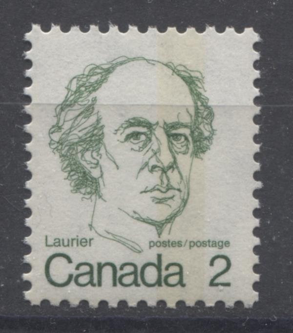 Canada #587iii (SG#694) 2c Green Laurier 1972-1978 Caricature Issue DF Paper Type 15 1-Bar Tag Error F-70 NH Brixton Chrome 